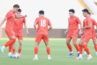 Đội tuyển Việt Nam hứng khởi trước ngày sang Malaysia
