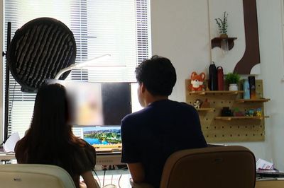 Đằng sau những livestream ‘rác’ trên mạng