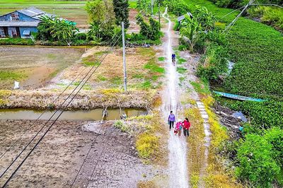 Đề xuất được bố trí vốn nâng cấp tuyến bờ Đông kênh Đê Trong
