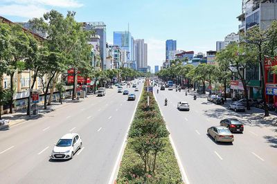 Dự báo thời tiết 12/8: Hai miền Bắc và Trung vẫn nắng rát, miền Nam mưa lớn