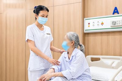 Tiêm insulin 6 tháng chỉ một chỗ, người phụ nữ hôn mê, co giật vì hạ đường huyết