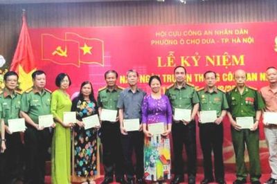 Hội Cựu công an nhân dân phường Ô Chợ Dừa phát huy bản lĩnh, gương mẫu, vì nhân dân phục vụ