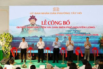 Phường Tây Hồ gắn biển tên phố Nguyễn Long