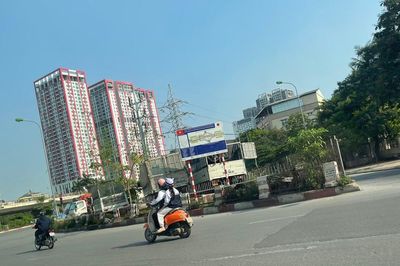 Hà Nội và miền Bắc nắng nóng mạnh trong ngày, sau đó có sự thay đổi hình thái thời tiết về chiều tối