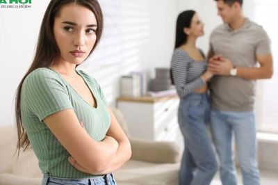Phát hiện chồng ngoại tình, phụ nữ tuyệt đối đừng làm 3 điều này kẻo mọi chuyện càng tệ