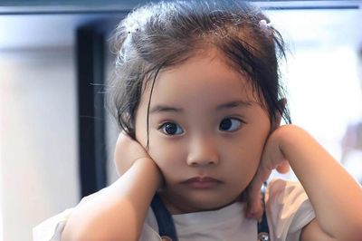 Lisa - con gái út nhà Khánh Thi thể hiện tài năng giống bố mẹ