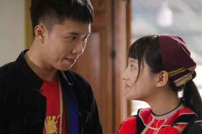 Vì sao Long Vũ, Thu Hà Ceri không tận dụng được sức nóng của Đi Giữa Trời Rực Rỡ?