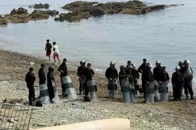 Morocco siết biên giới Ceuta sau tin giả kích động làn sóng vượt biên mới