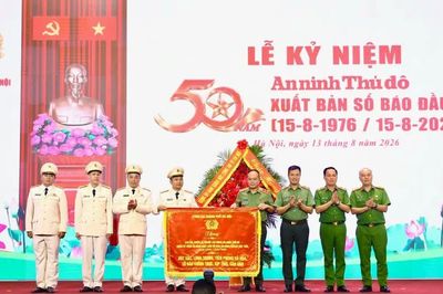 Nửa thế kỷ An ninh Thủ đô: Những bước chân không mỏi vì bình yên Hà Nội