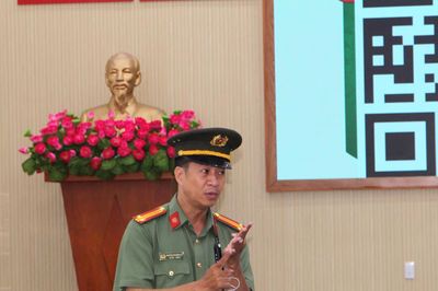 TP Hồ Chí Minh: Người dân được hướng dẫn về cách phòng, chống tội phạm lừa đảo trực tuyến
