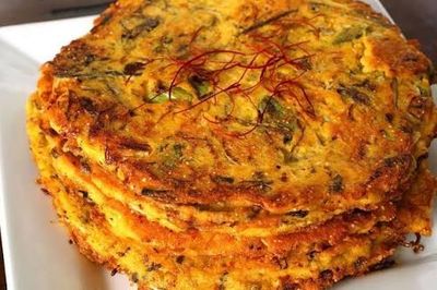 Món ăn nào từng được gọi là 'bánh nghèo' ở Hàn Quốc?