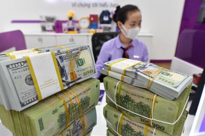 Lãi vay ngân hàng giảm đồng loạt sau chỉ đạo của Ngân hàng Nhà nước