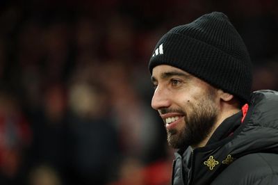 Bruno Fernandes cuối cùng cũng có người chia lửa