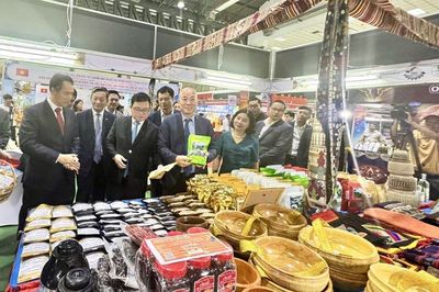 Việt Nam rót hơn 1,2 tỉ USD ra nước ngoài, 3 thị trường hút vốn mạnh nhất