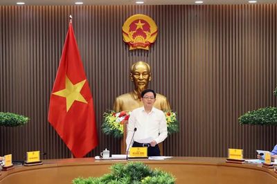 Hoạt động của lãnh đạo Đảng, Nhà nước, ngày 12/8
