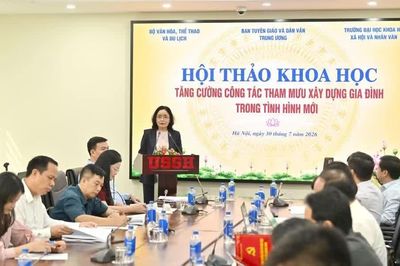 Gia đình giúp con người phát triển toàn diện