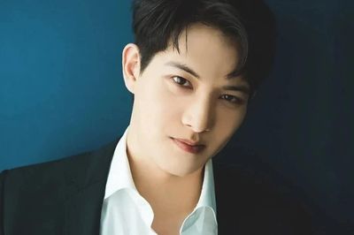 Điều gì đã khiến cựu thành viên CNBLUE Jonghyun vừa trở lại được 1 ngày đã 'quay xe về ở ẩn' tiếp?