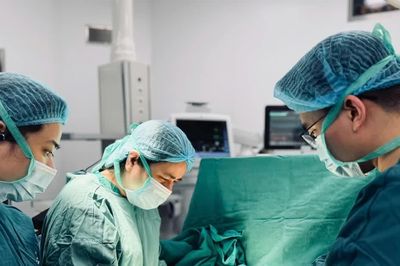 Người phụ nữ có khối u vú phát triển hơn 1kg sau hai năm vì ngại đi khám