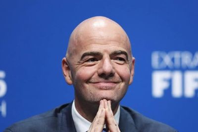 Chủ tịch FIFA có thêm đồng minh giữa nguy cơ bị phế truất