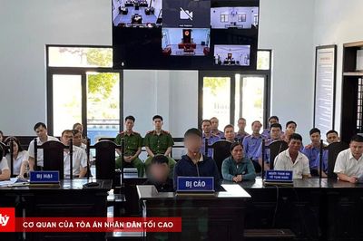 Rủ bạn đi giải quyết mâu thuẫn bằng dao, cùng vào tù
