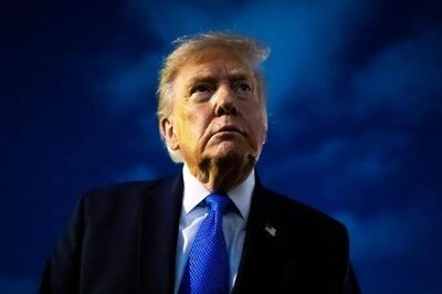Ông Trump nói Mỹ kiểm soát Hormuz, Iran đòi bồi thường thiệt hại môi trường