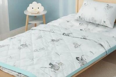 Kinh nghiệm chọn chăn cho trẻ nhỏ an toàn và thoải mái