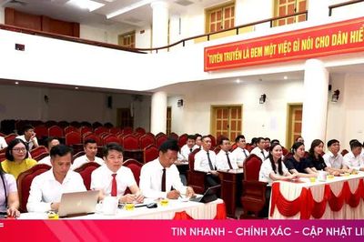 Trường Chính trị Trần Phú khai giảng lớp Trung cấp LLCT khóa 211