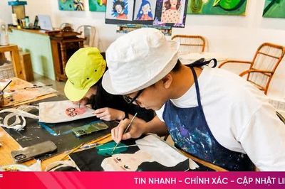 Xu hướng 'cá nhân hóa' các món đồ của Gen Z