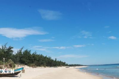Quảng Trị: Vẻ đẹp hoang sơ, yên bình của bãi biển Cửa Việt-Bến Hải