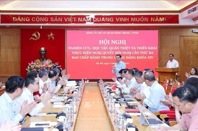 Đảng ủy các cơ quan Đảng Trung ương quán triệt, triển khai thực hiện Nghị quyết Trung ương 3, khoá XIV