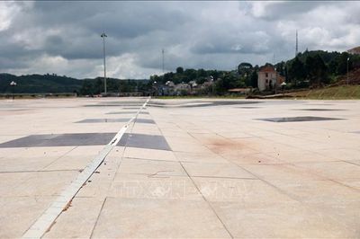 Quảng trường Gia Nghĩa tiếp tục lún, nứt, chủ đầu tư khẳng định 'bình thường'