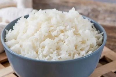 Bữa sáng ăn cơm có gây 'nặng bụng'?, chuyên gia đưa ra câu trả lời
