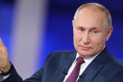Cảnh báo cứng rắn của ông Putin liên quan tàu thương mại Nga