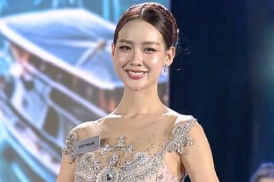 Bảo Ngọc nổi bật giữa 111 thí sinh ở khai mạc Miss World