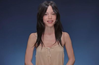 Jenna Ortega tiết lộ chế độ giảm cân bị ví như 'ngược đãi'