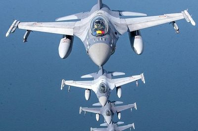 NATO lên án các vụ vi phạm không phận Ba Lan và Romania, cho rằng Nga chịu hoàn toàn trách nhiệm