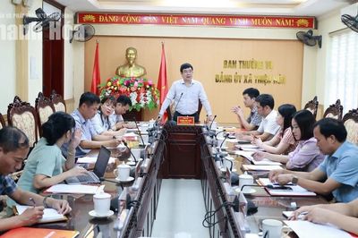 Đoàn công tác Cục Lưu trữ, Văn phòng Trung ương Đảng kiểm tra công tác văn thư, lưu trữ tại Thiệu Hóa