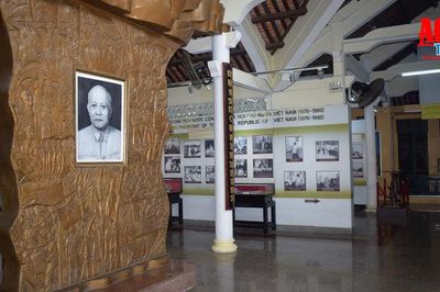 Về Mỹ Hòa Hưng, tìm dấu chân Bác Tôn