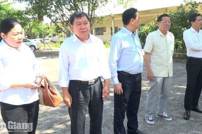 Khảo sát cầu, trường học cần đầu tư tại 10 xã vùng U Minh Thượng