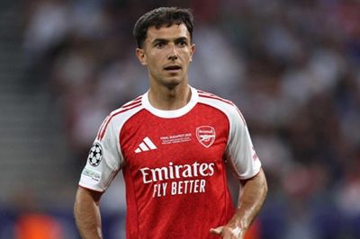 Tại sao Arsenal cần giữ chân Martin Zubimendi trước sự chèo kéo từ phía Real Madrid?