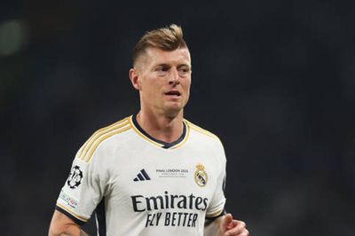 Real Madrid lặp lại sai lầm vụ Toni Kroos: Tuyến giữa báo động vì thiếu bộ óc điều tiết