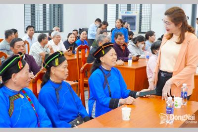 Nâng cao năng lực người có uy tín
