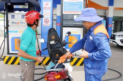 Giá xăng sinh học tiếp tục giảm lần thứ 2 liên tiếp