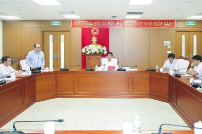 Thống nhất 6 hồ sơ đạt tiêu chuẩn xét tặng danh hiệu Thầy thuốc Ưu tú