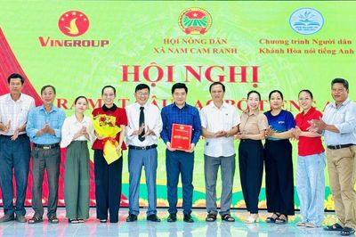 Xã Nam Cam Ranh ra mắt Câu lạc bộ “Người dân Khánh Hòa nói tiếng Anh”