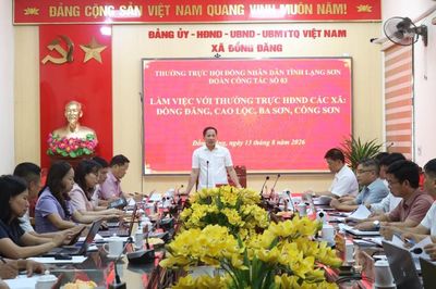 Đoàn khảo sát số 3 của Thường trực HĐND tỉnh làm việc với thường trực HĐND 10 xã