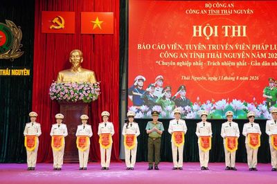 Thi báo cáo viên, tuyên truyền viên pháp luật giỏi trong lực lượng Công an