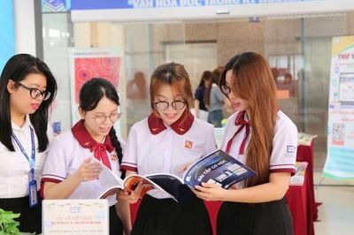 Điểm chuẩn đại học 2026: AI dẫn đầu, sư phạm và quân đội tiếp tục giữ sức hút
