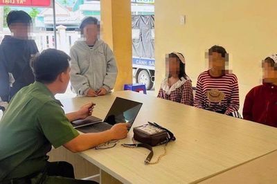 3 bé gái nhận lời mời 'làm hè' trên mạng, dấu hiệu bất thường khiến công an lập tức can thiệp
