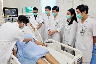 Sốt rét ác tính tái xuất hiện sau hơn một năm rời châu Phi